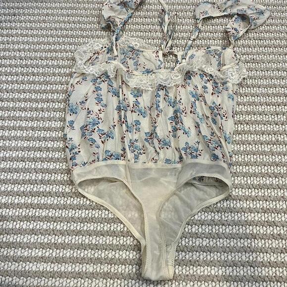 Free People Intimately Women’s Take It Away Bodysuit - Picture 4 of 4